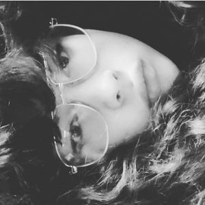 Meet your Posher, Naomi